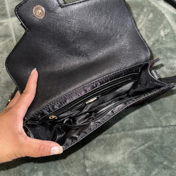 Guess Los Angeles Kaito Flap Crossbody Purse Women Wine Black Adjustable Strap - Picture 5 of 6